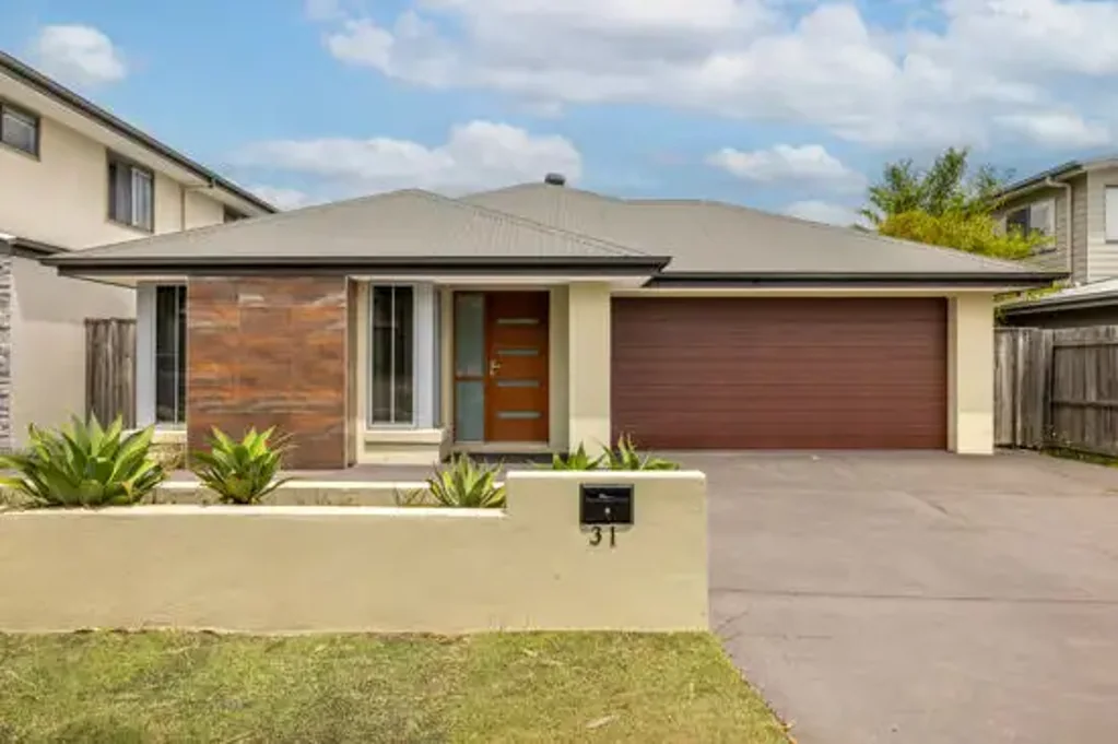 4 Bedroom Home with access to Lifestyle Centre