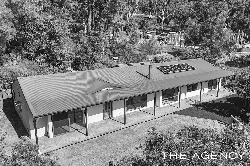 Ocean Beach 4 Bedroom Bush Retreat Close to the Beach