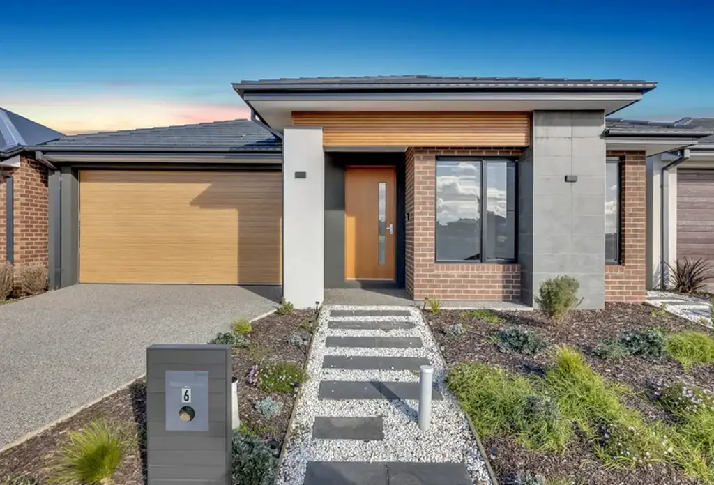 6 Uxbridge Street, Werribee, VIC 3030
