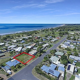16 Acacia Street, Moore Park Beach