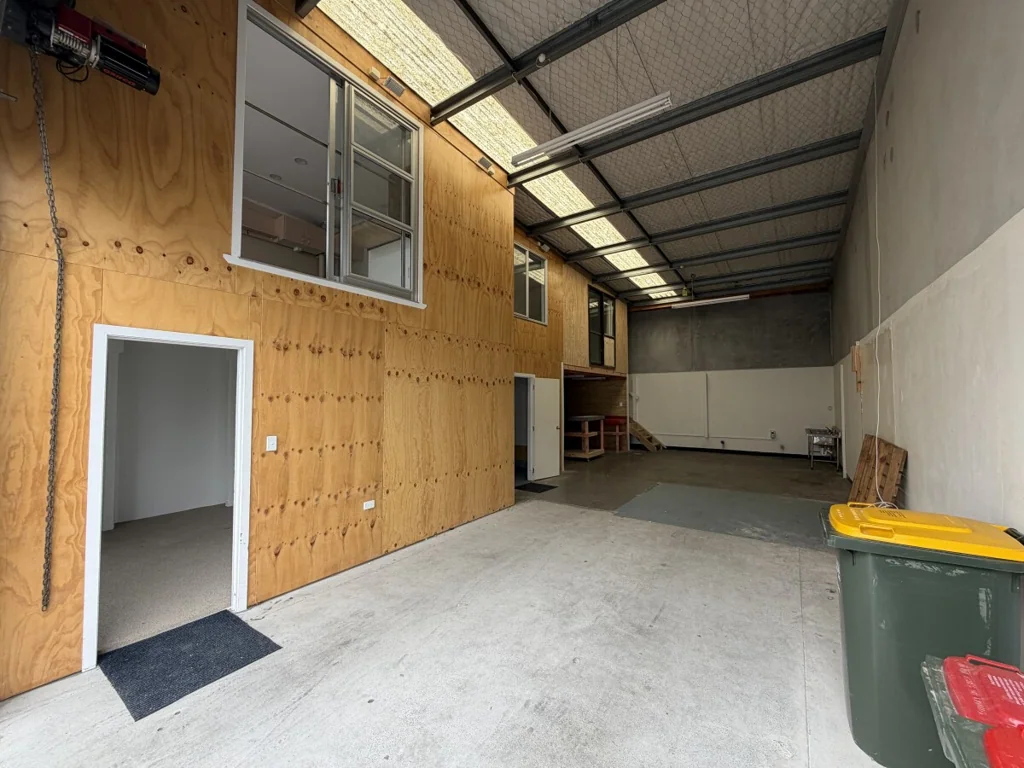 Glen Eden  Affordable - Landlord wants offers