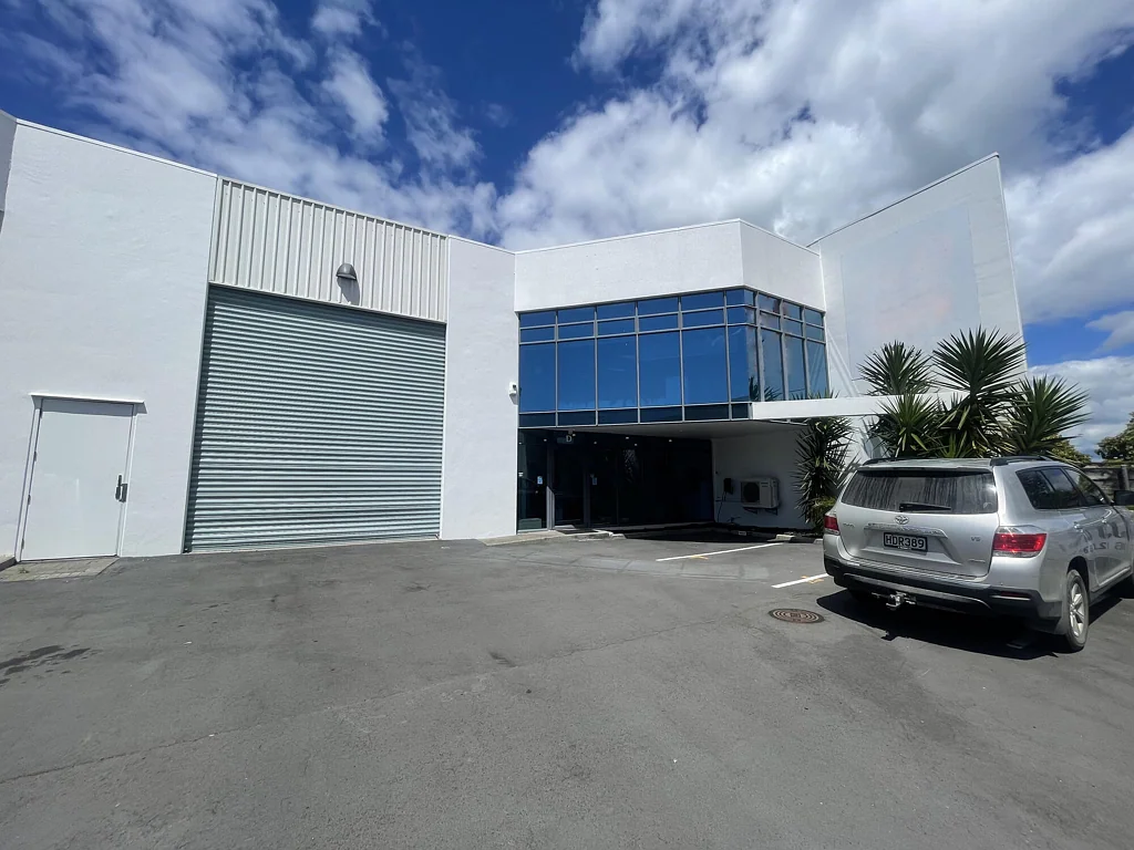 Rosedale Let’s do a deal – highly motivated landlord!