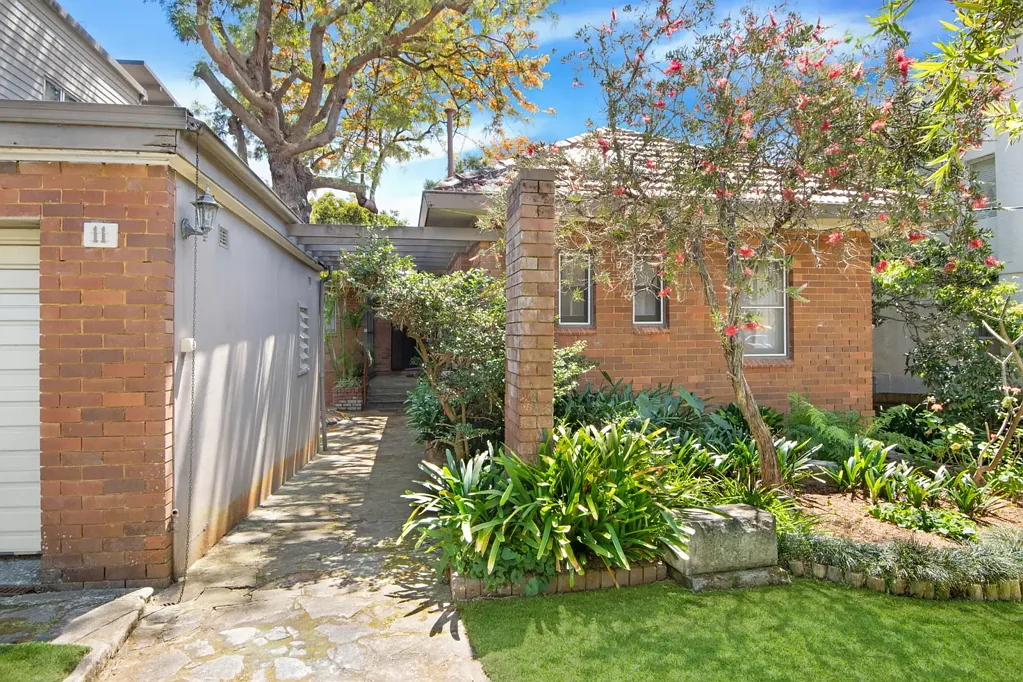 Great Home in Prime Beachside Location
