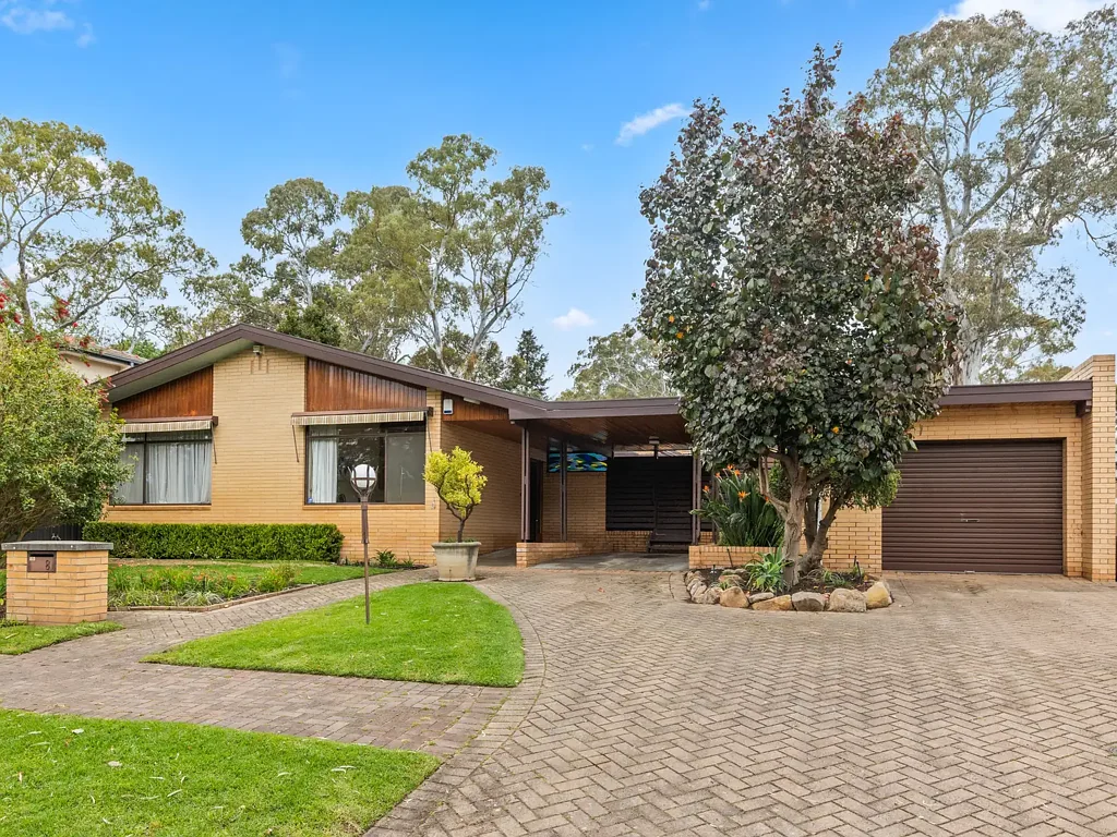 8 Wanbrow Avenue, Wattle Park, SA 5066
