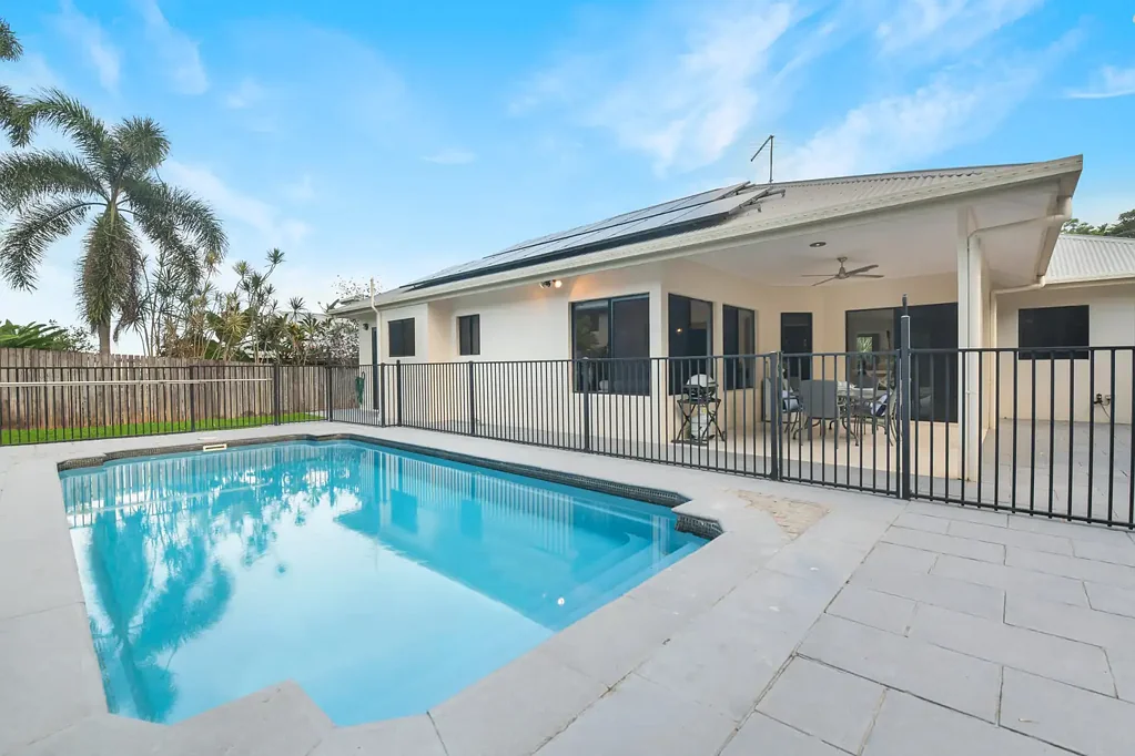 FANTASTIC FAMILY LIVING IN ELEVATED MOUNT SHERIDAN!