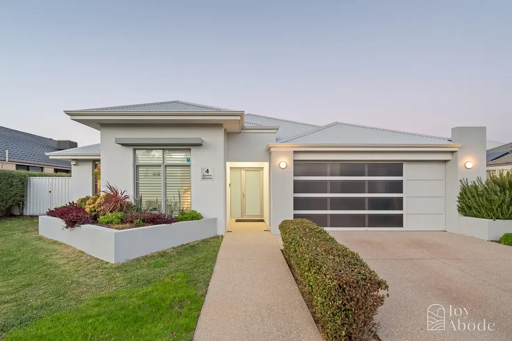 4 Spitfire Avenue, Burns Beach, WA 6028