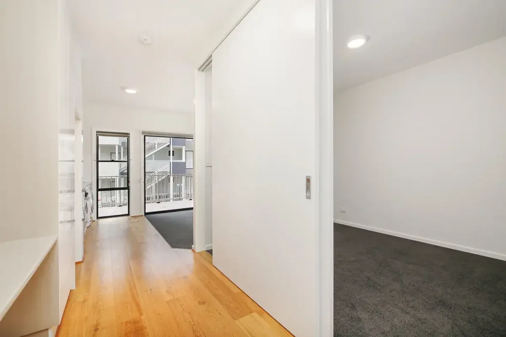 Modern One Bedroom/Studio Apartment