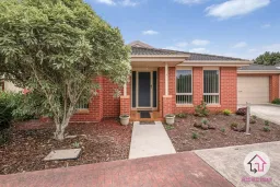 4/4 Eden Place, Wallan