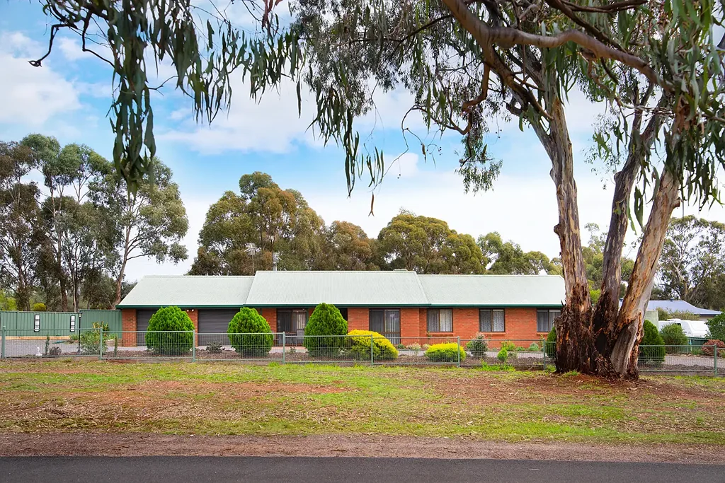 36 Burke Street, Baringhup, VIC 3463