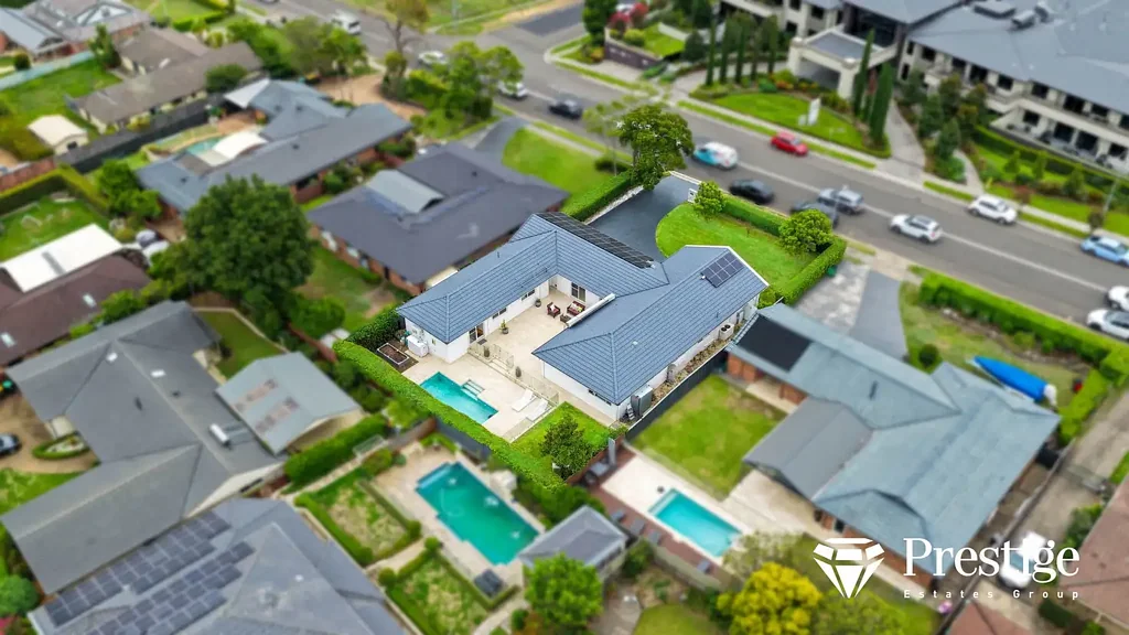 Glenhaven 5ਬੈੱਡਰੂਮ Refined Single-Level Living with Private Dual Accommodation