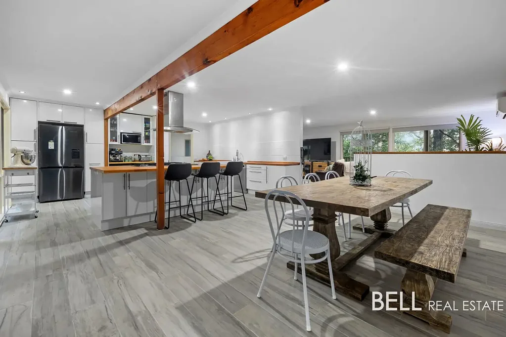 Emerald 4Zimmer Spacious Family Living with Views, Dual Access & Two Master Suites.