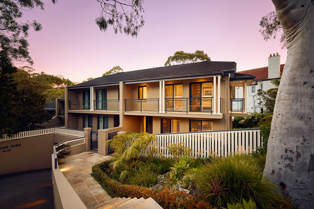 Mosman 4Moenga Substantial 441sqm Townhouse, Northern Light & Exceptional Privacy