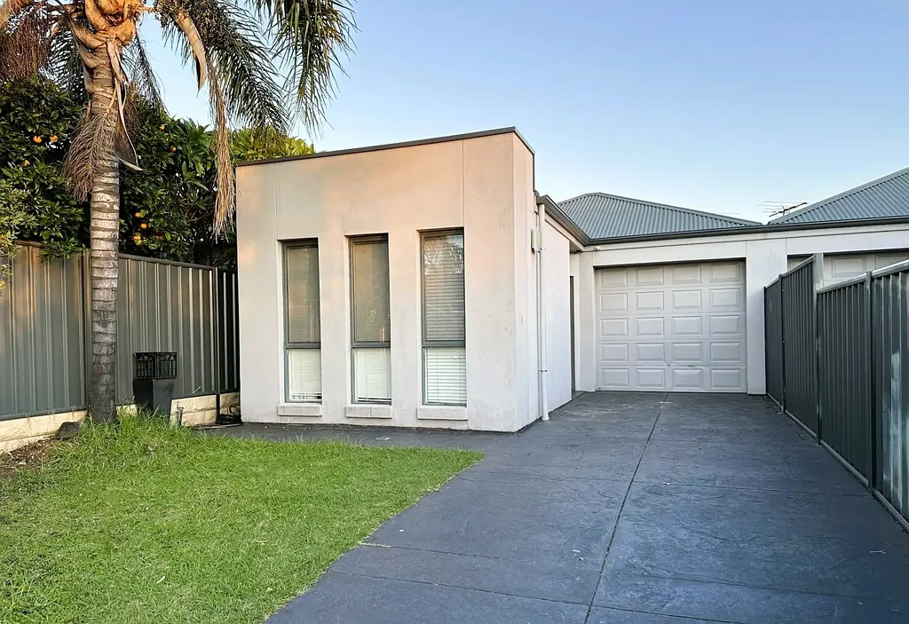 Modern 3-Bedroom Home in a Prime Prospect Location.