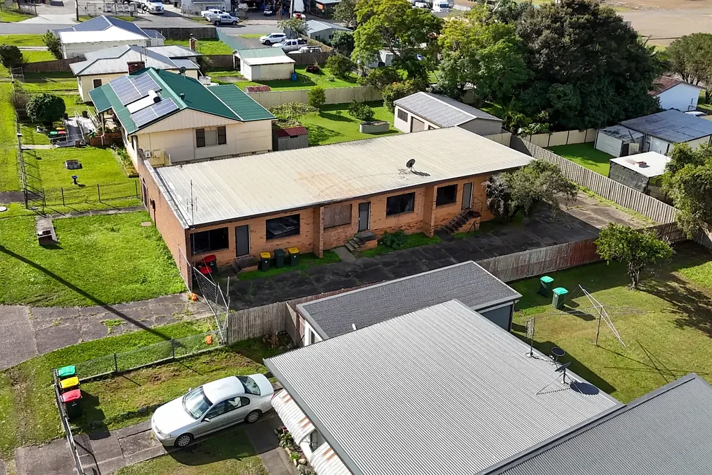 South Kempsey 6 Bedroom Opportunity Knocks - Brick Unit Block with Investment Potential