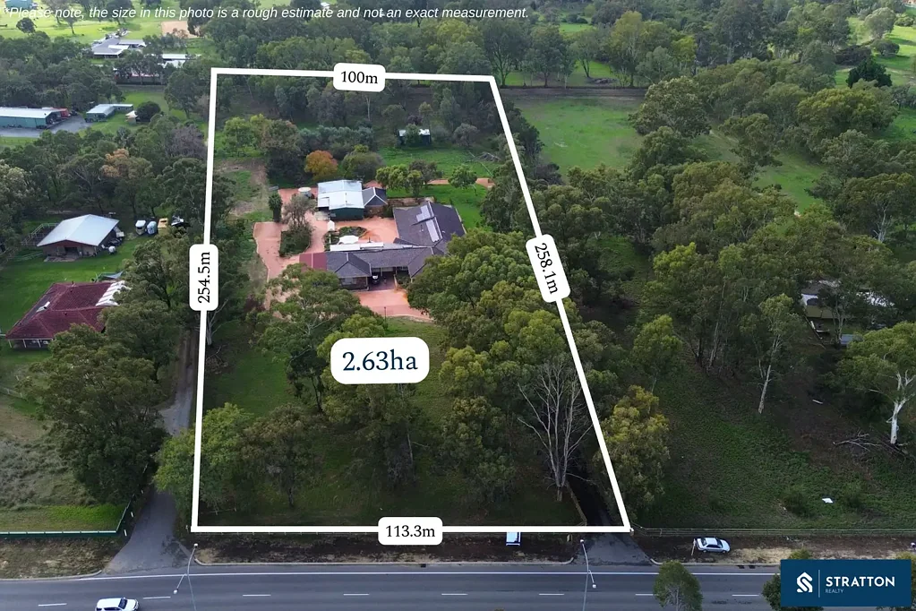 Champion Lakes 5 Bedroom Stunning 5-Bedroom Family Home on 2.64ha Massive Block - A Perfect Blend of Country Living with Urban Convenience!!