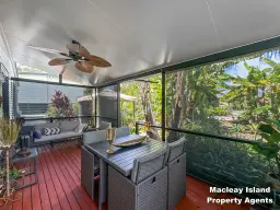 73 Scotts Road, Macleay Island