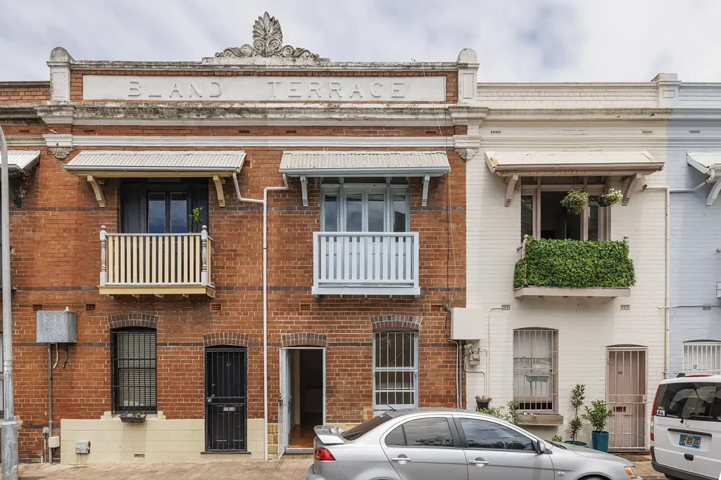 Two Bedroom updated terrace