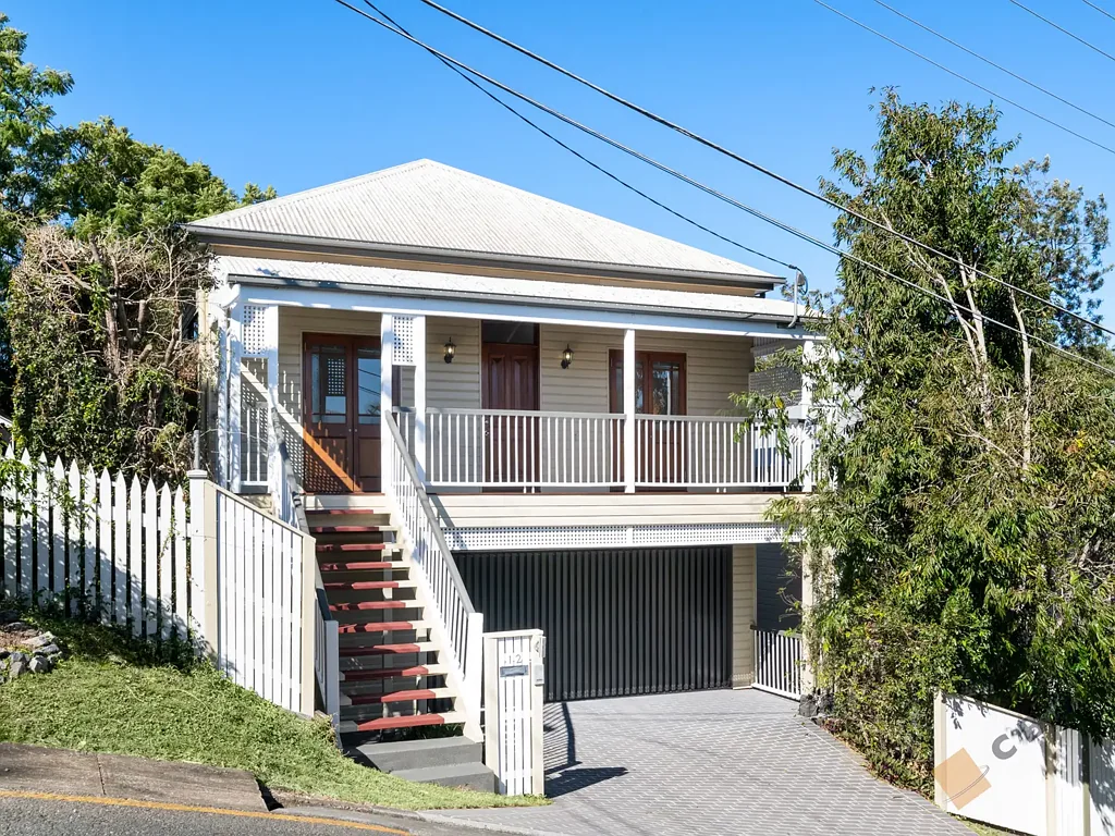 Red Hill 4 Bedroom Contemporary Queenslander in Prime Red Hill Location