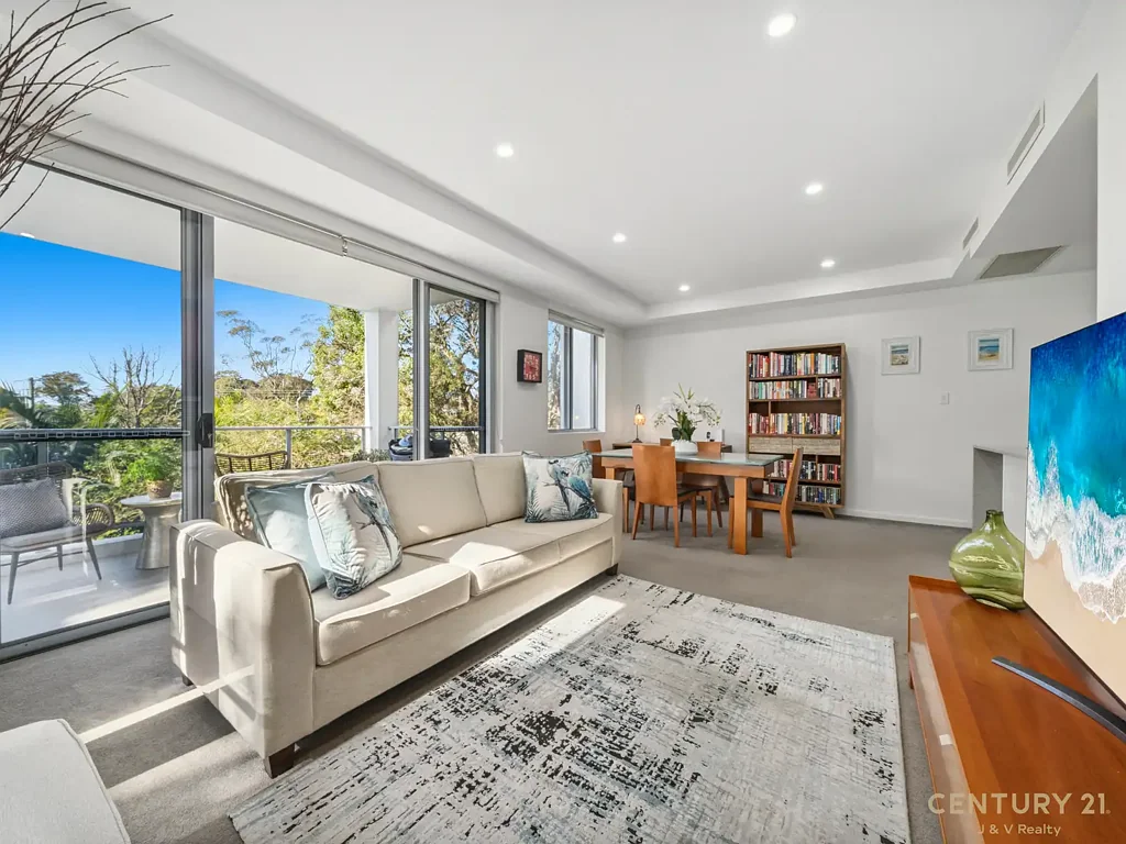 Asquith 3 Bedroom Sun-filled, Bright & Beautiful