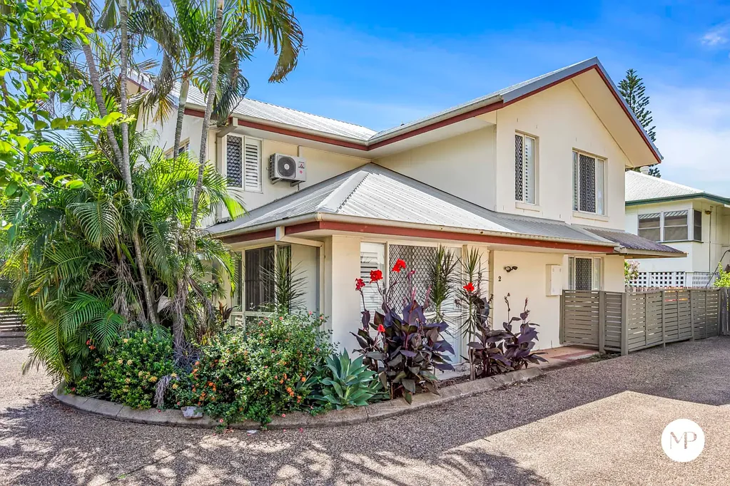 2/90 Livingstone Street, Berserker, QLD 4701
