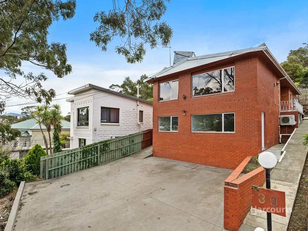 Glebe 4房  Good bones and great potential