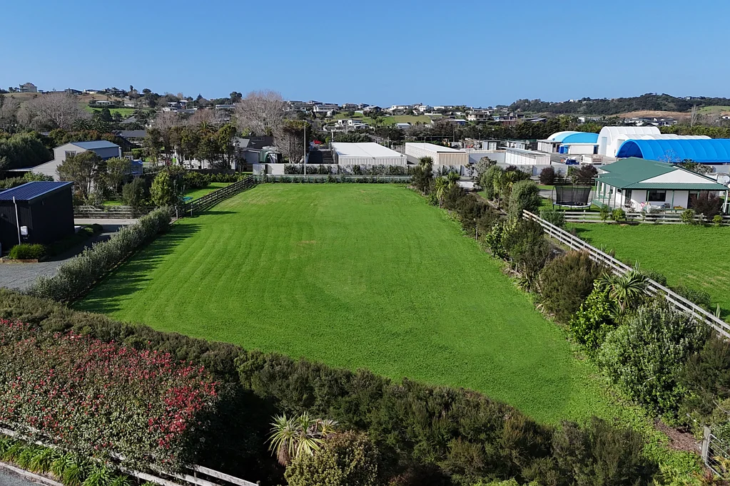 Mangawhai Heads Privacy and Potential, on a Prime Patch
