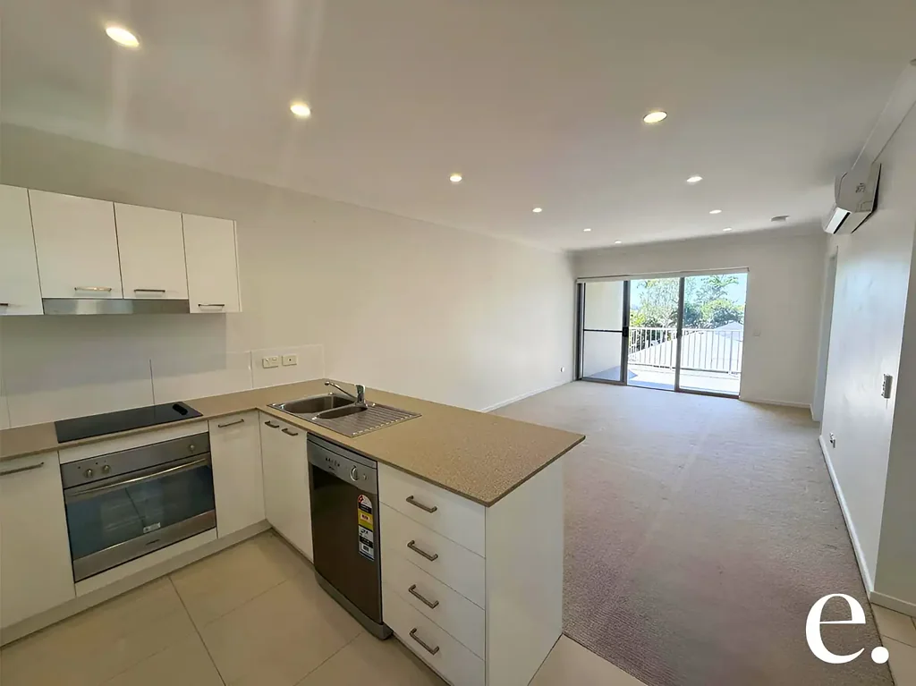 For Lease: Stylish 2-Bedroom Apartment in the Heart of Gladstone