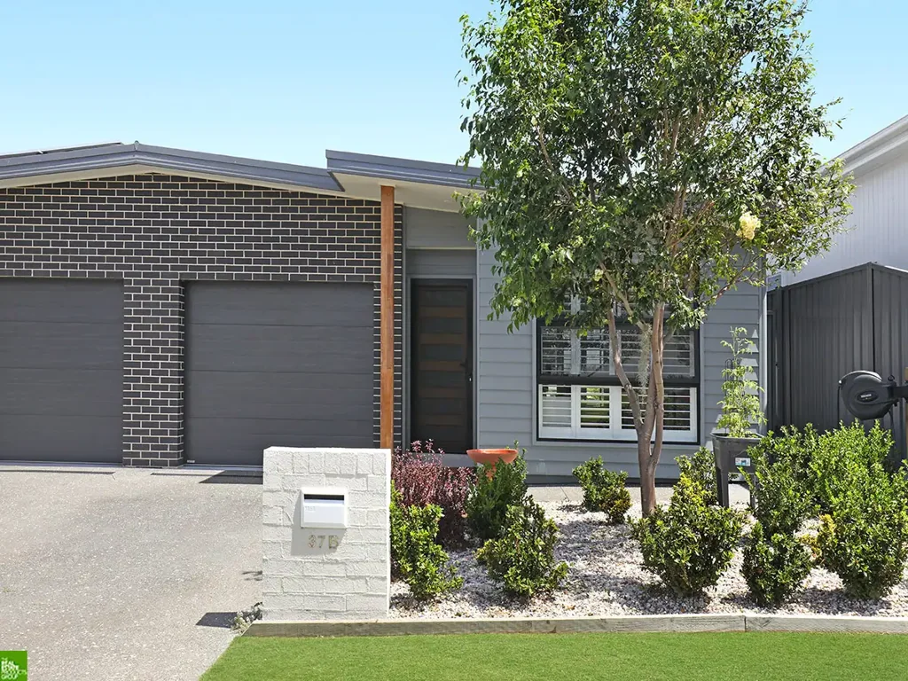 37B Saddleback Crescent, Stream Hill, NSW 2526
