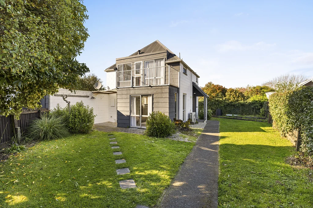 2/14A Kruse Place, Redwood, Christchurch, Canterbury