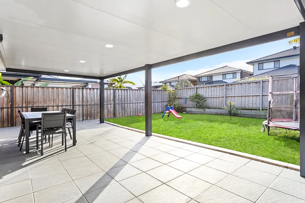 Marsden Park 4 Bedroom Modern Family Oasis with Designer Kitchen and Seamless Indoor-Outdoor Living in a Tranquil Enclave