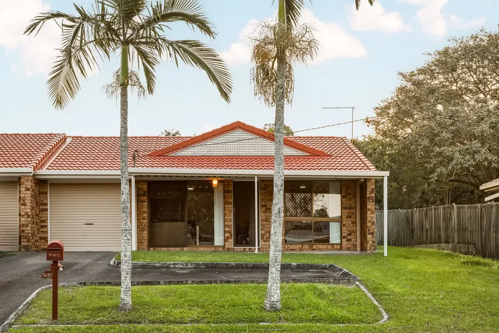 Deception Bay 2कमरा Single level home with No strata fees!