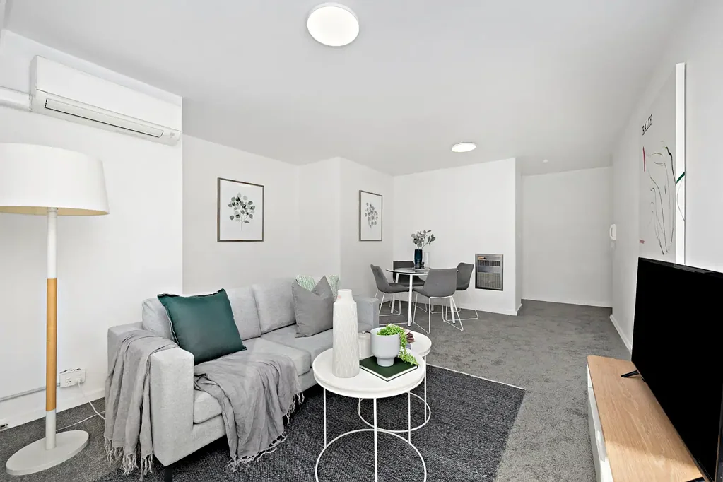St Kilda West 1Kwarto Bright and spacious inside, brilliant lifestyle outside