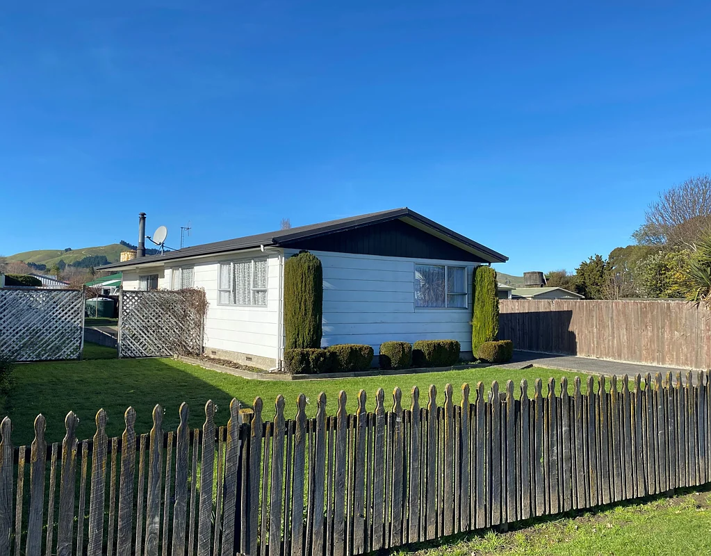 Cheviot 3 Bedroom Brimming with potential - make it your own