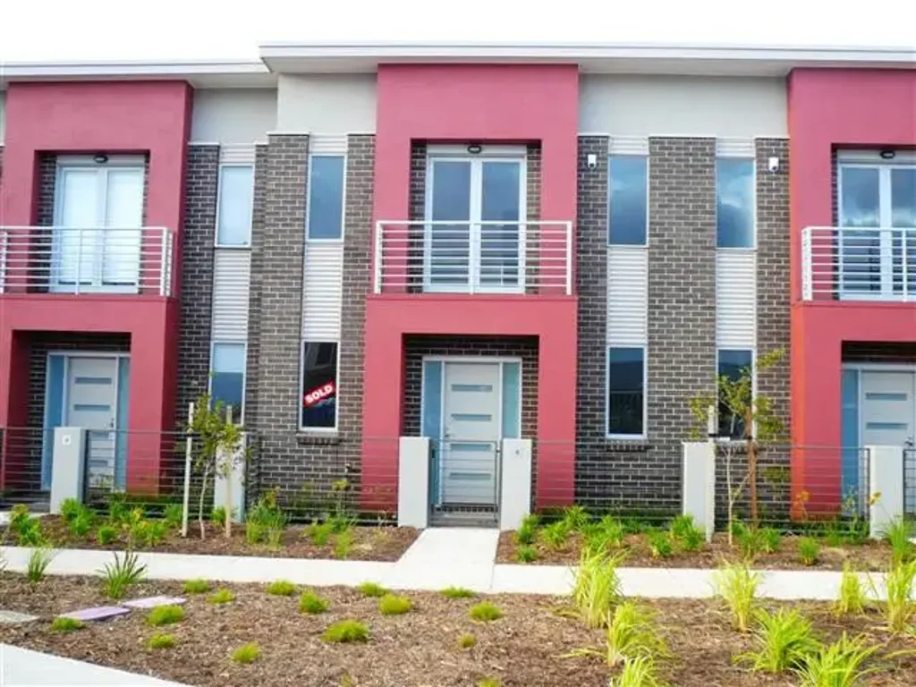 STYLISH & MODERN LIVING