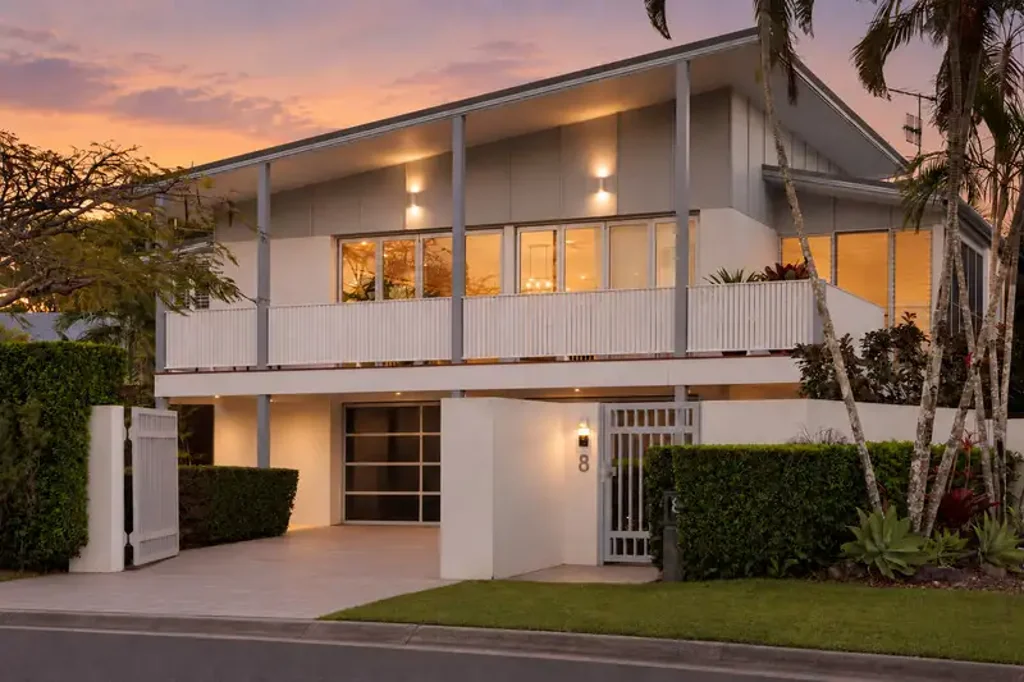 Noosa Heads 3 Bedroom The Best of Noosa, Right Outside Your Door