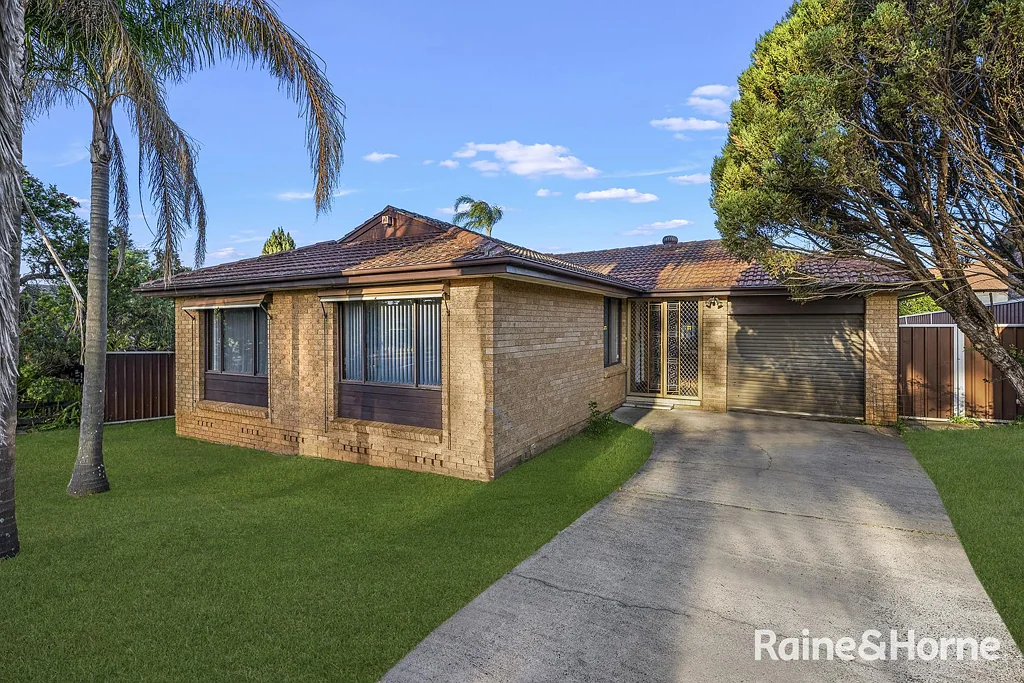 72 Harrow Road, Glenfield, NSW 2167