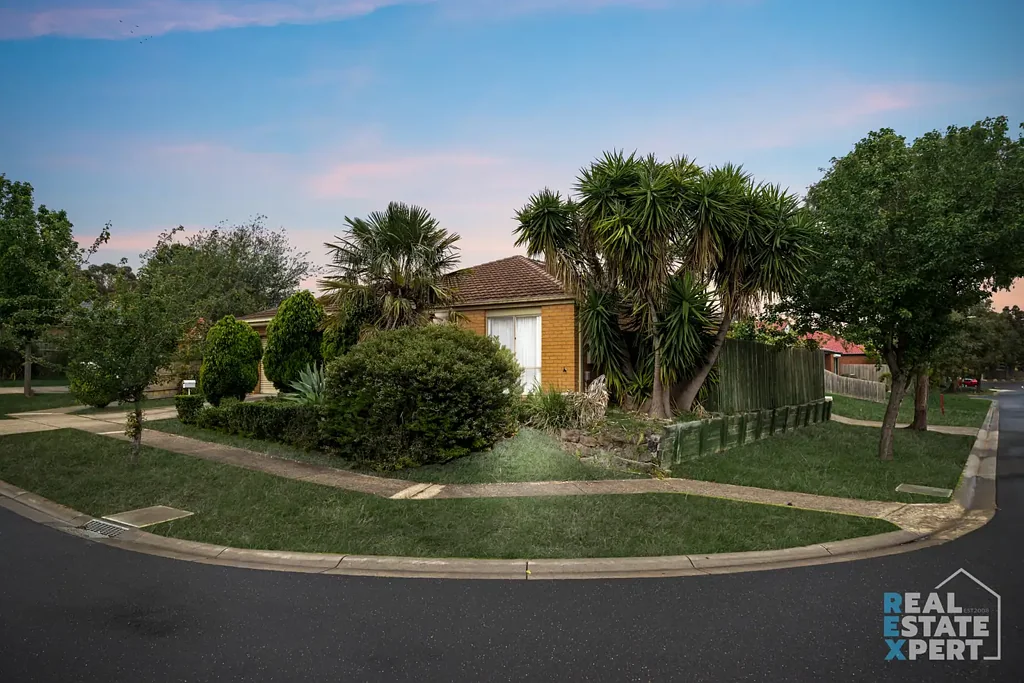 6 Nilufa Court, Hampton Park, VIC 3976