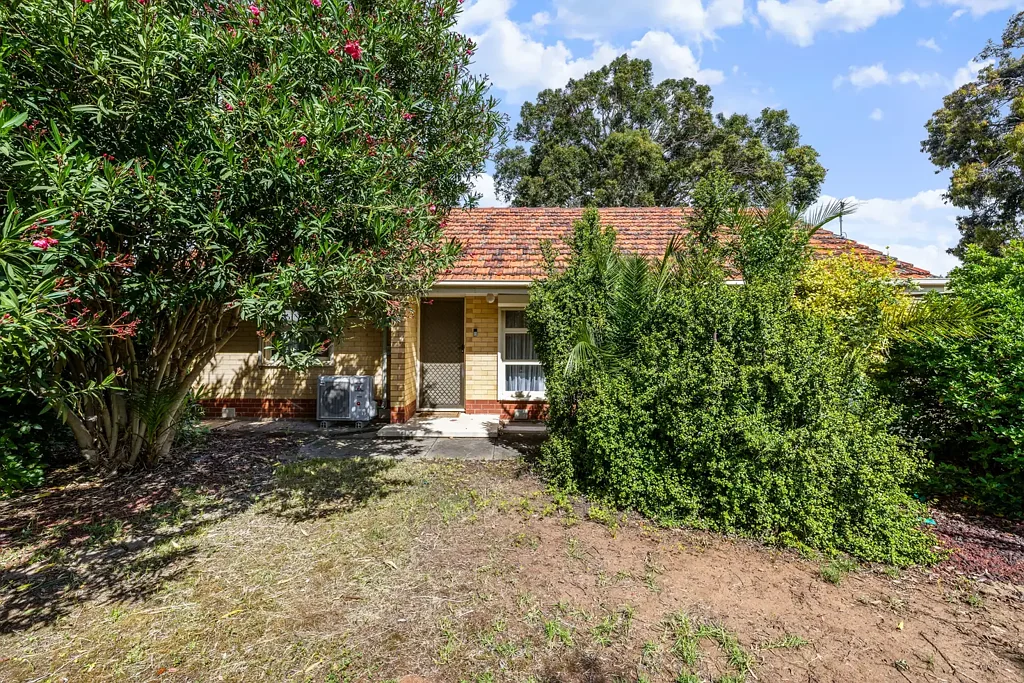 8 Diana Avenue, Parafield Gardens, SA 5107