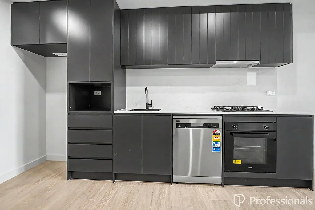 Fairfield 1房 全新建筑设计 现代内饰 Franke电器 Tundra Grey石材台面 落地玻璃 阳台视野 BBQ Pods 屋顶露台 Affordable Entry into Brand New Living