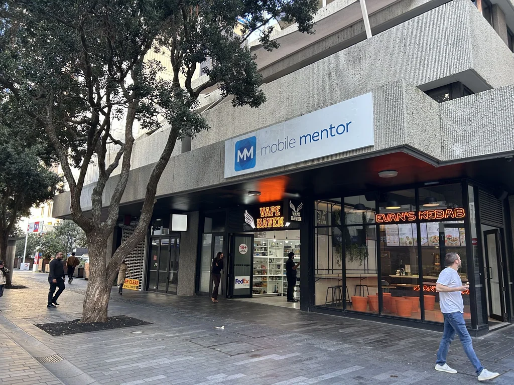 Auckland Central Iconic Fort St Retail Space - High Foot Traffic