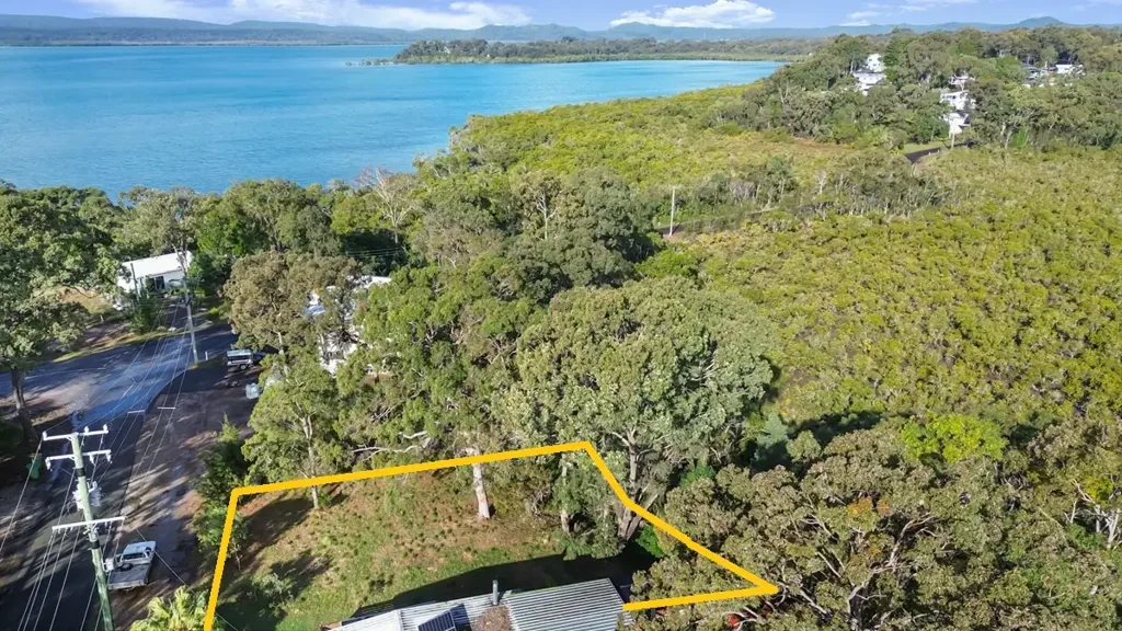 Macleay Island Calm by name, opportunity by nature