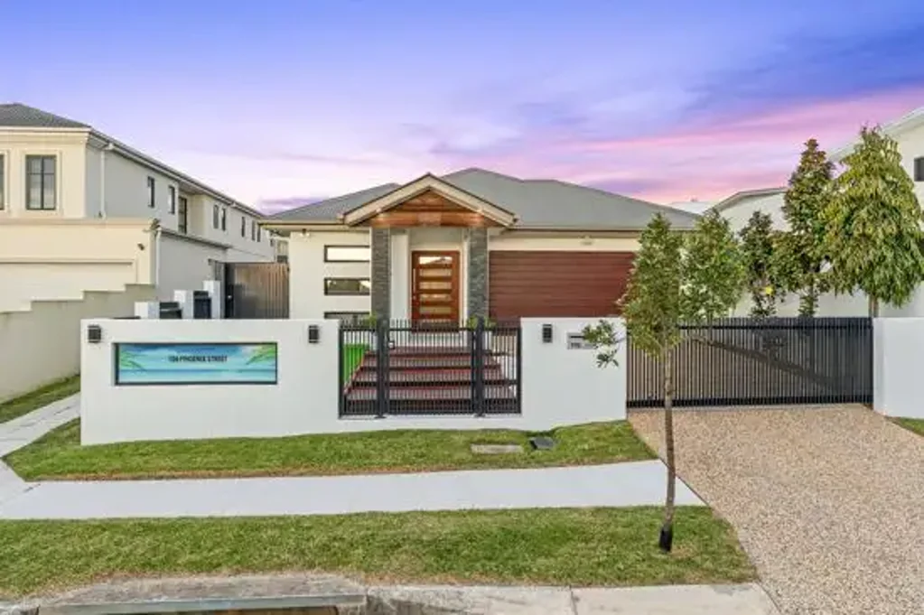 Rochedale 4 Bedroom Modern Family Luxury with Smart Sustainability