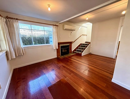30 Wallis Street, Raglan, Waikato, 3 ਕਮਰੇ, 2 ਬਾਥਰੂਮ, House