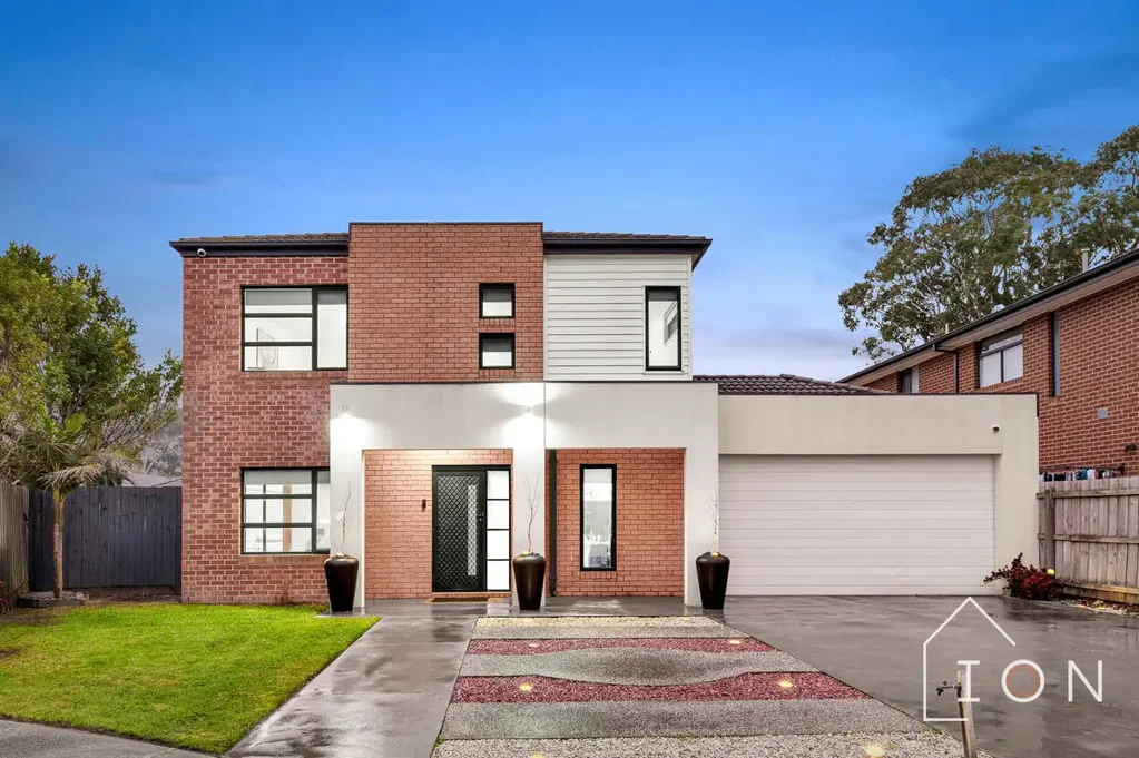 Lynbrook 5બેડરૂમ Impressive Inside & Out, Family Living in Lynbrook