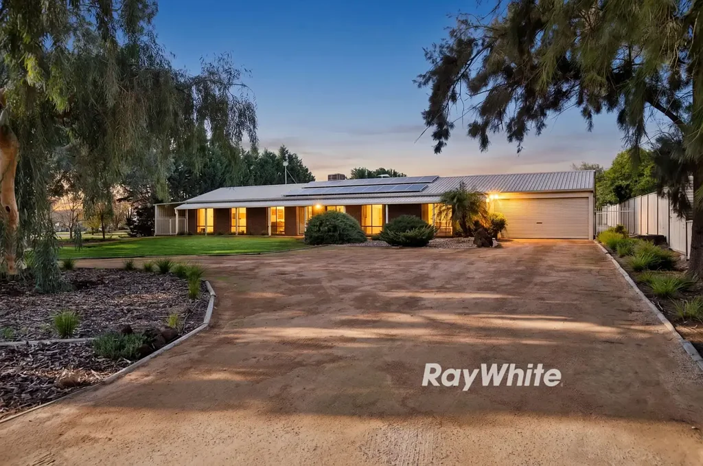 Irymple 4 Slaapkamer Where Family Living Meets Wide Open Space