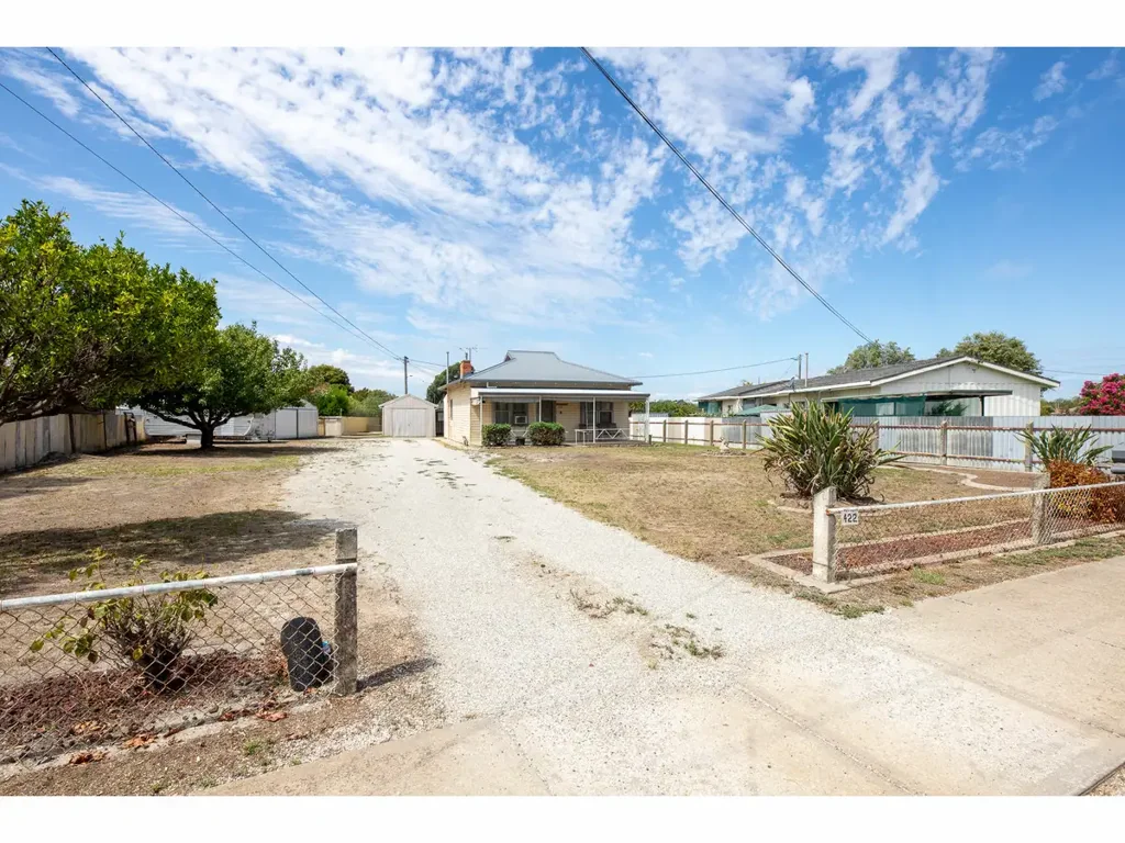 422 Parnall Street, Lavington, NSW 2641