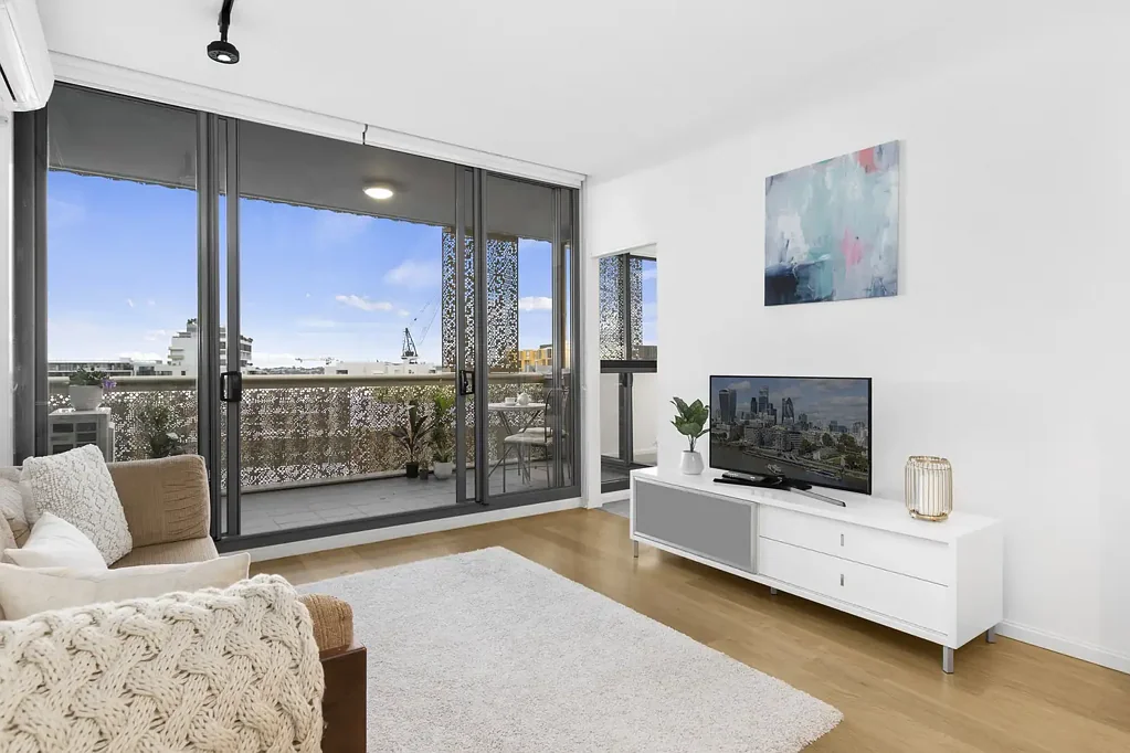 Top Floor Home with Panoramic Views