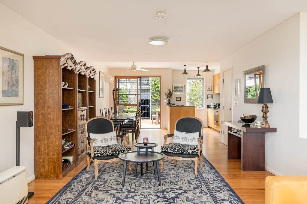 Balmain 4 Bedroom Harbourside peninsula residence with water views