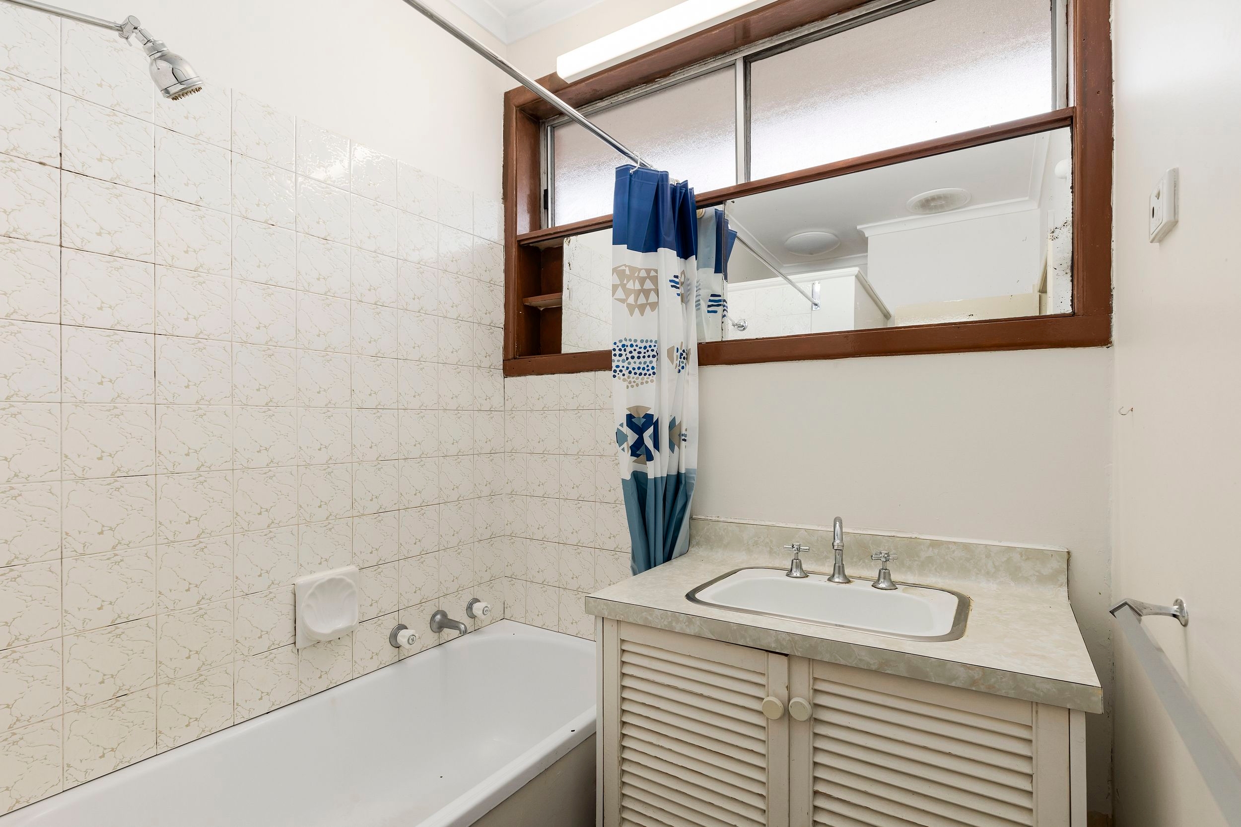 36 BORDEAUX ST, AVONDALE HEIGHTS VIC 3034, 0 chambres, 0 salles de bain, House