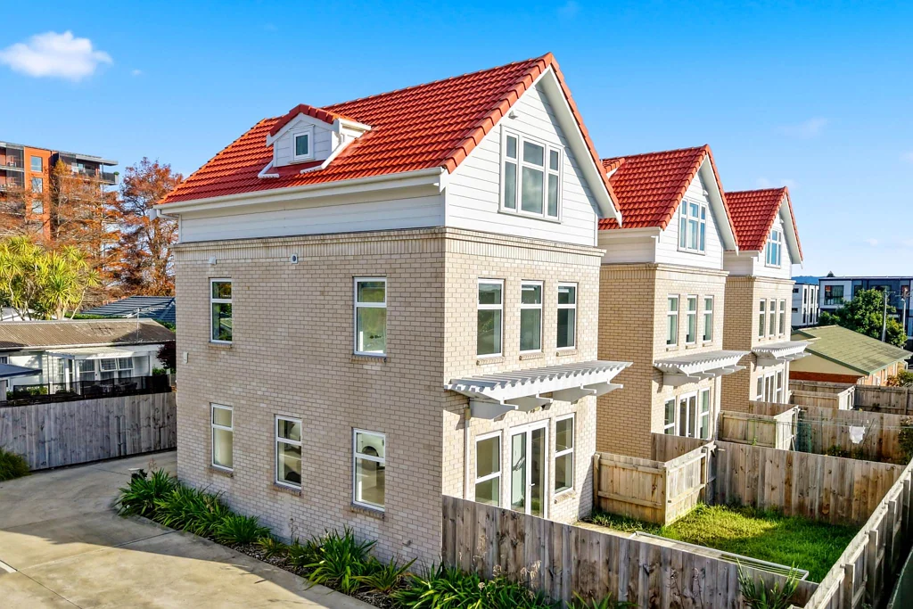 Avondale 4部屋 Freestanding Family Home - Rare Find in Avondale!